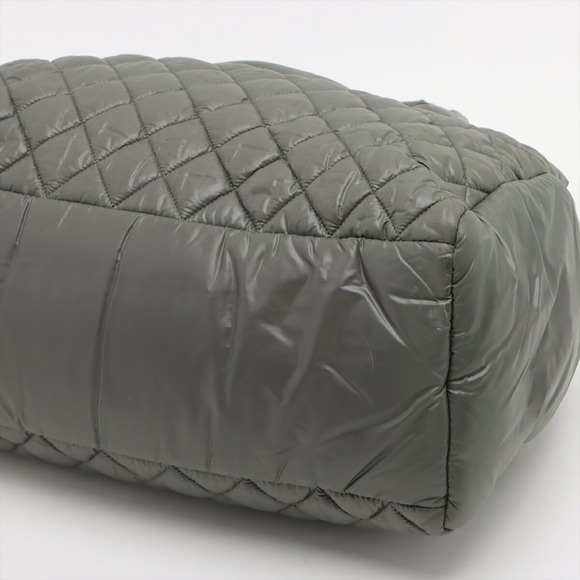 CHANEL Coco Cocoon nylon leather tote bag - Picture 3 of 14